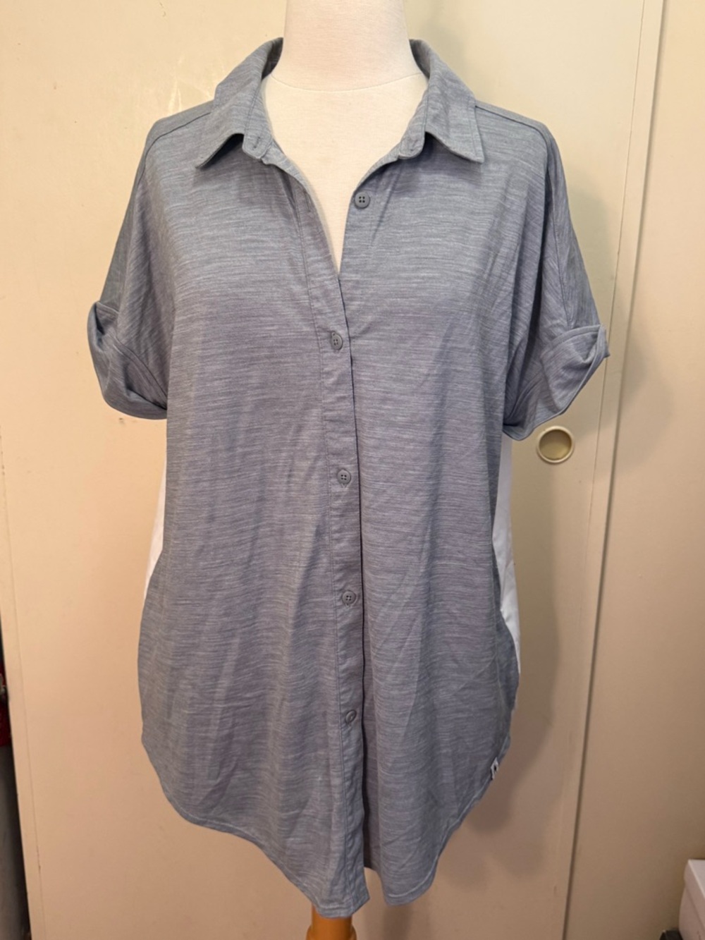 Smartwool Women's Light Blue Button-Front Shirt L